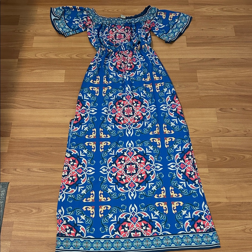 Flying Tomato Flowy off shoulder Maxi Dress